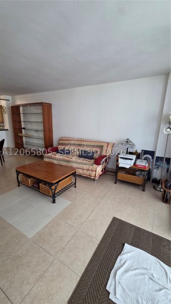 Condo for sale at Sea Air Towers 409