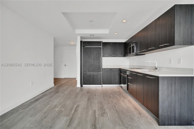Comprar apartamento no Brickell Heights West 3504