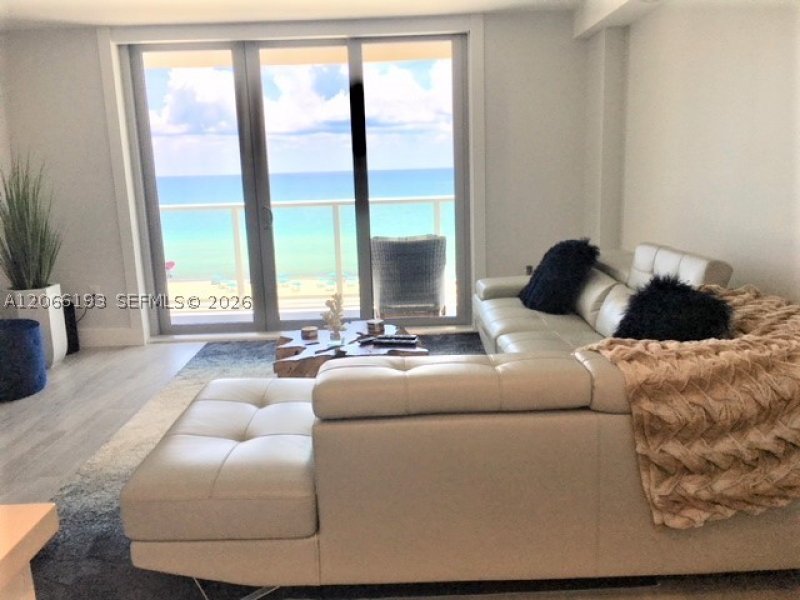 Alquiler de apartamento en Arlen Beach 808