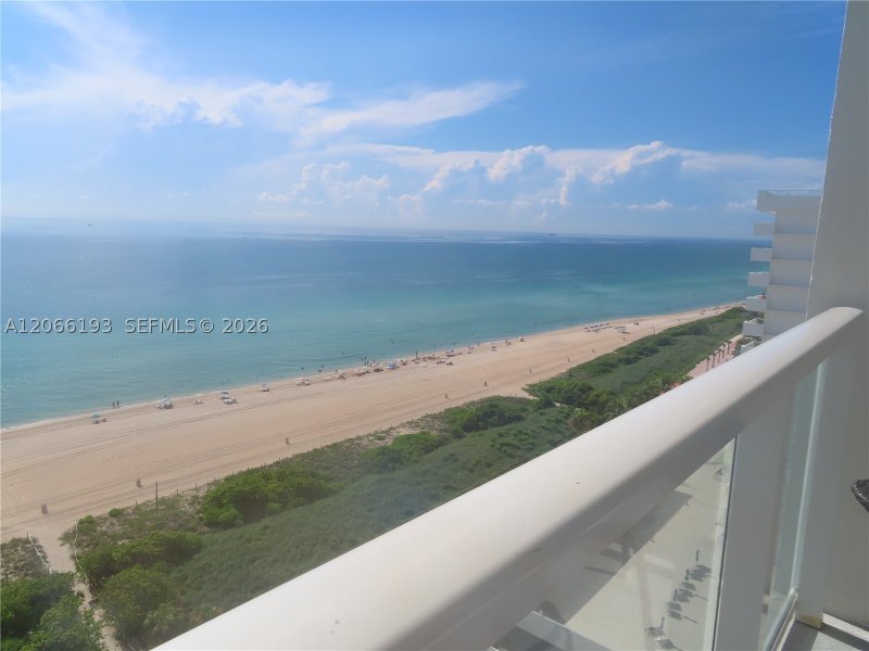 Alquiler de apartamento en Arlen Beach 808