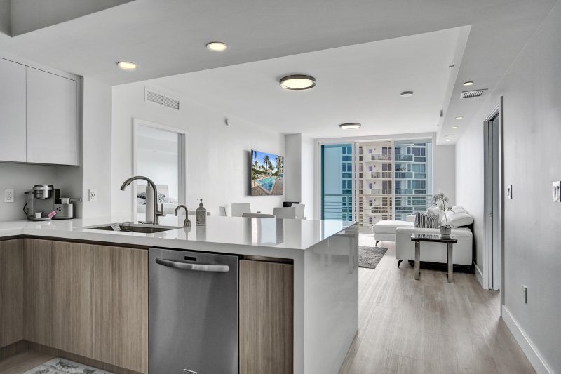Alquiler de apartamento en Sapphire Condo 1106S
