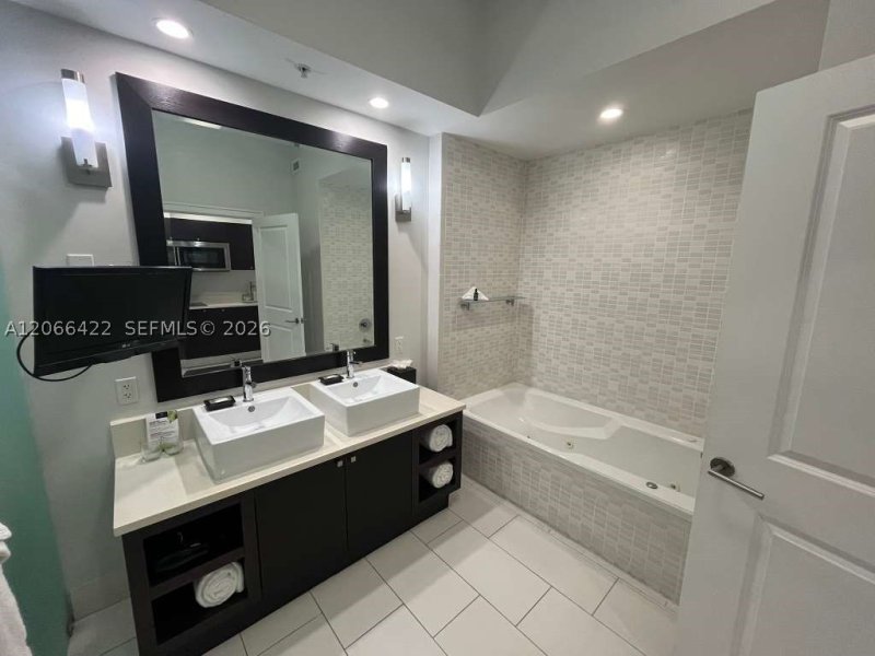 Condo for sale at The Blue Doral 307