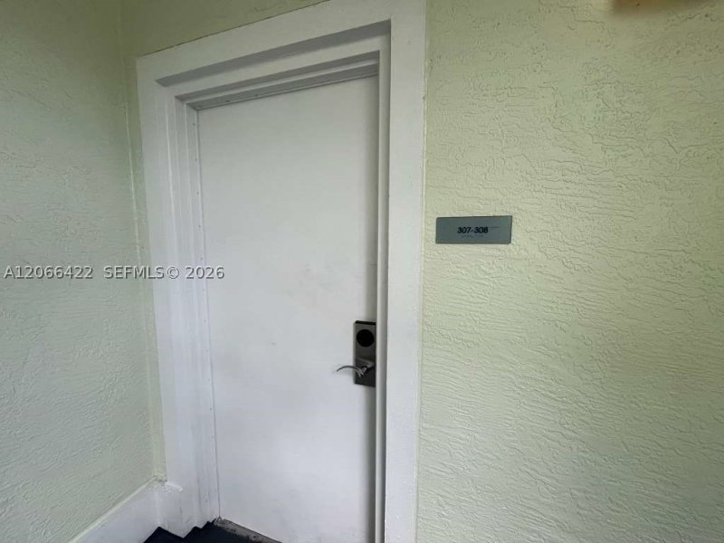Condo for sale at The Blue Doral 307