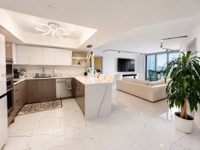 Mystic Pointe 300 Apt #1715