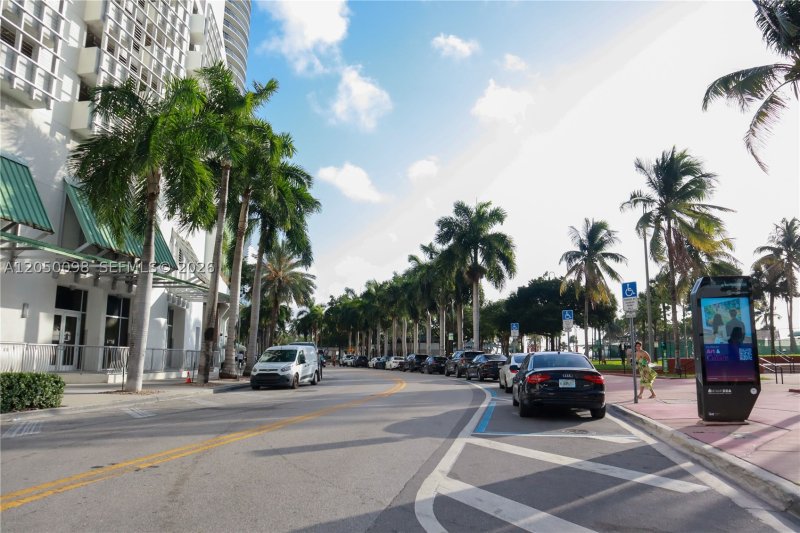 Condo for sale at Opera Tower 3411
