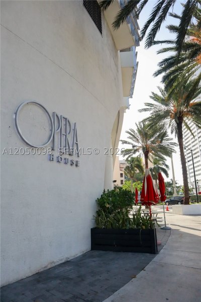 Condo for sale at Opera Tower 3411