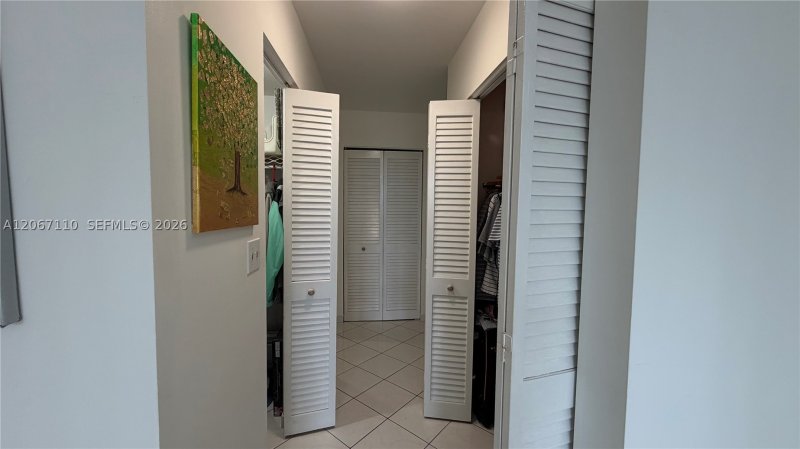 Condo for sale at Imperial Towers 509