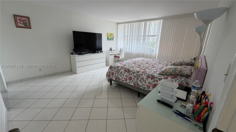 Condo for sale at Imperial Towers 509