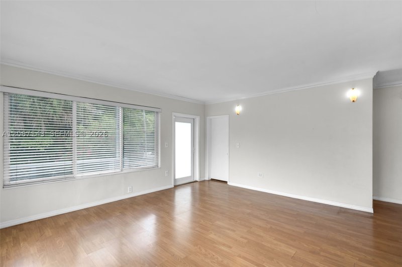 Comprar apartamento no BougainVilla Condo 1
