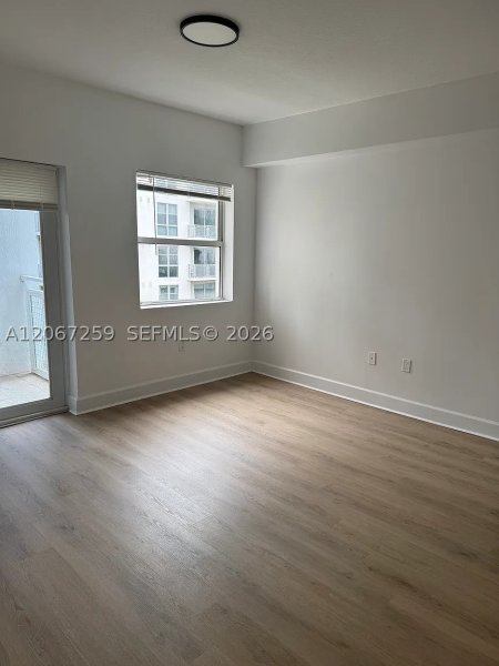 Aluguel de apartamento no Bahia Biscayne 504