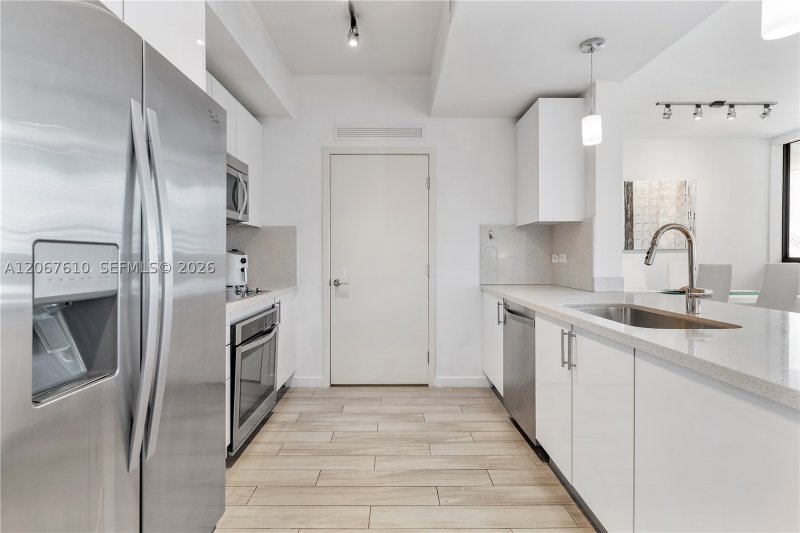 Comprar apartamento no Nine at Mary Brickell Village 2115