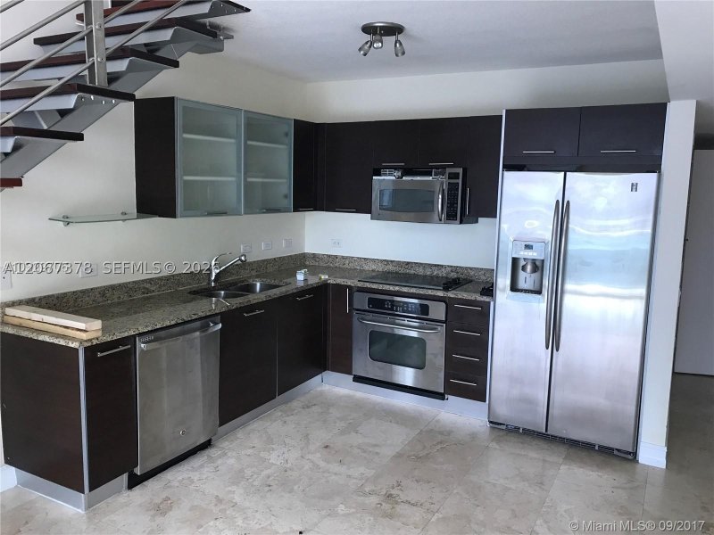 Aluguel de apartamento no Brickell on the River South 1606