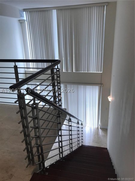 Aluguel de apartamento no Brickell on the River South 1606