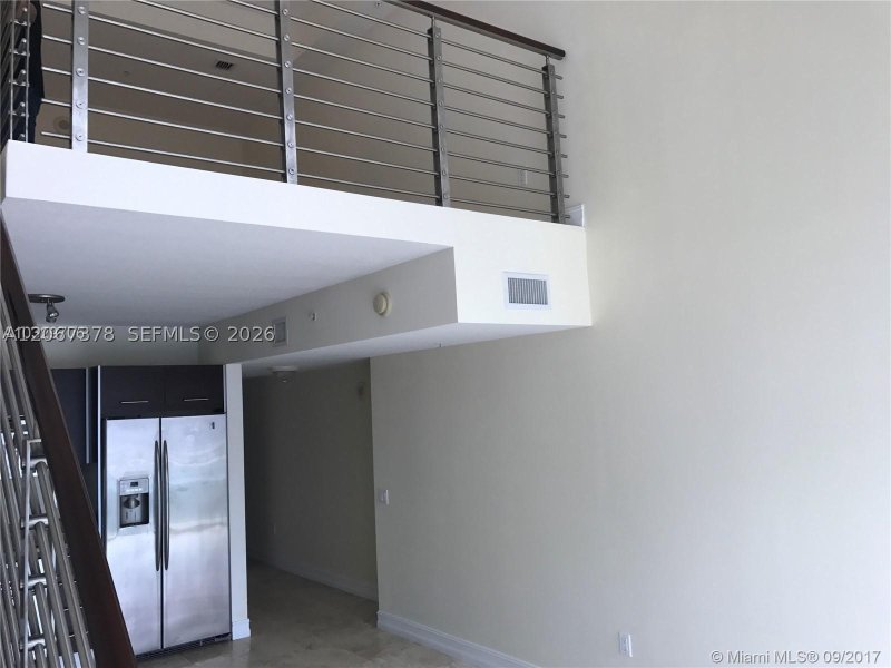 Aluguel de apartamento no Brickell on the River South 1606