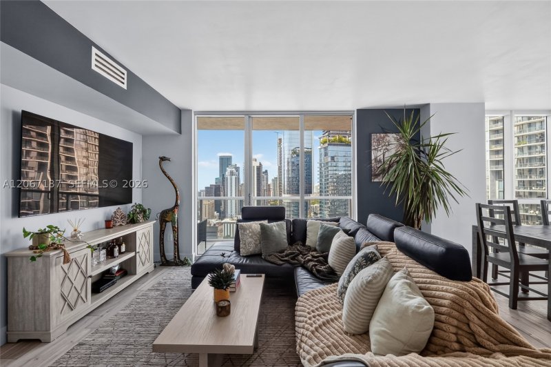 Apartment for rent at 500 Brickell West Tower 3802