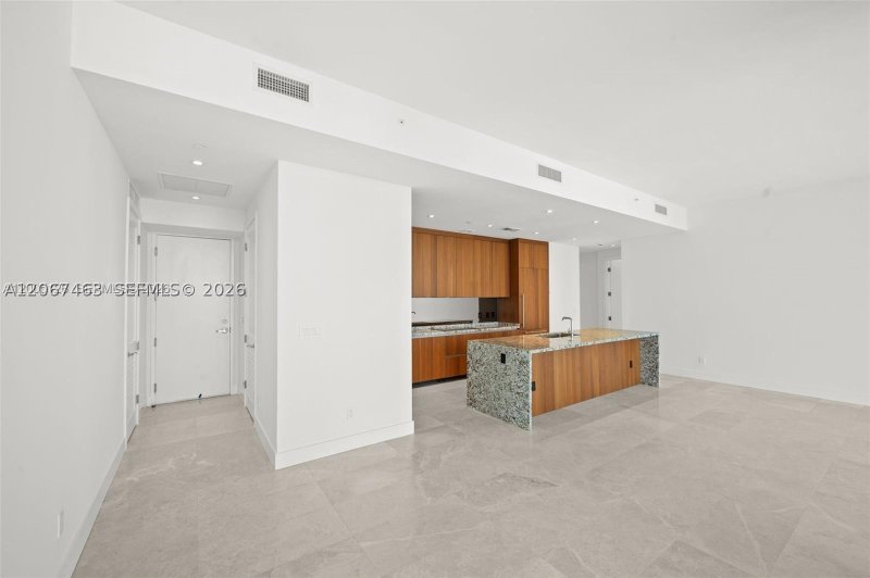 Alquiler de apartamento en Una Residences at Brickell 2604