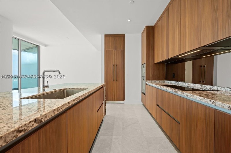 Alquiler de apartamento en Una Residences at Brickell 2604
