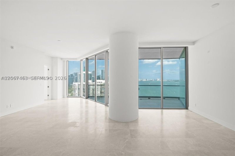 Alquiler de apartamento en Una Residences at Brickell 2604
