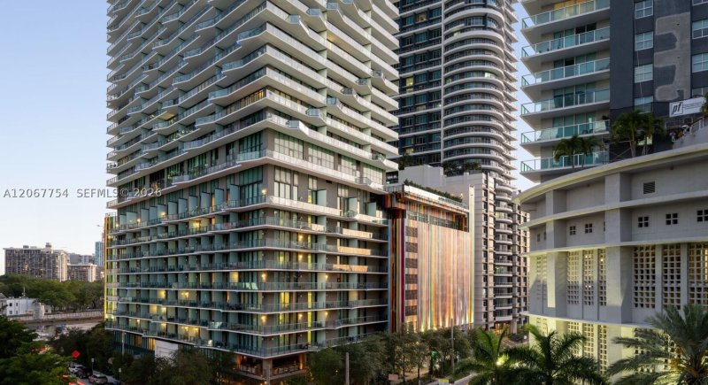 Comprar apartamento en Dua Miami - SLS Brickell Condo 4209