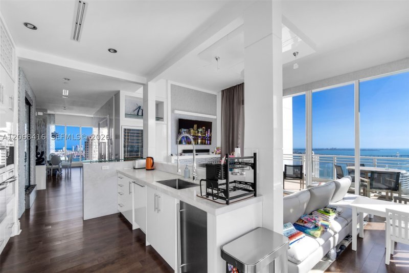 Condo for sale at Asia on Brickell 2904