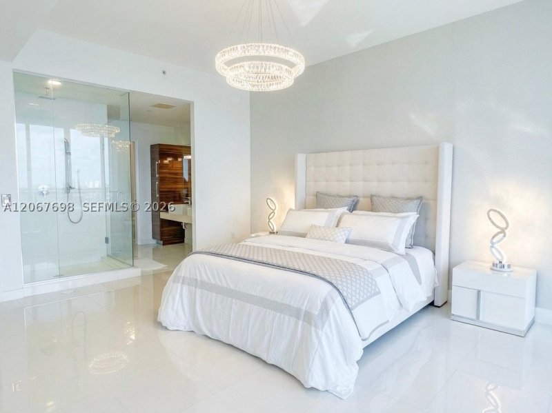 Apartment for rent at Paramount Bay 2404