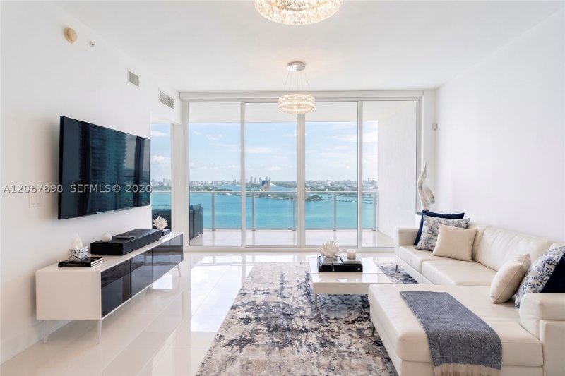 Apartment for rent at Paramount Bay 2404