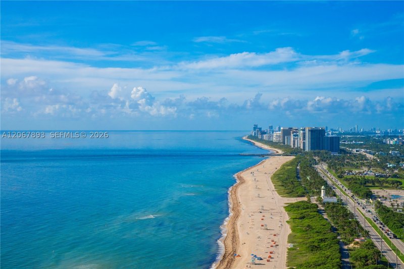 Comprar apartamento no Ritz Carlton Residences Sunny Isles 3005