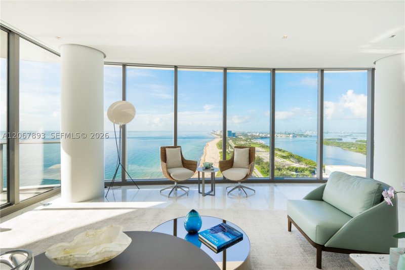 Comprar apartamento no Ritz Carlton Residences Sunny Isles 3005