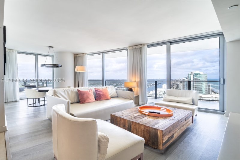 Comprar apartamento no Hyde Beach Resort Hollywood 3112
