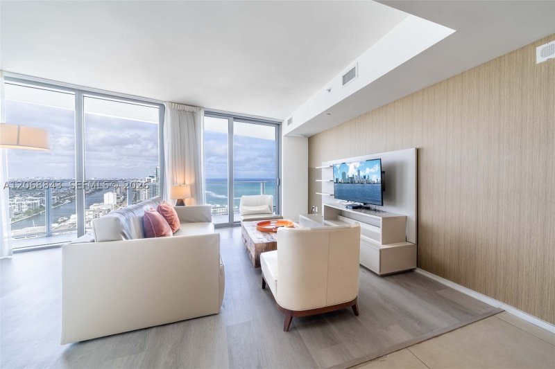 Comprar apartamento no Hyde Beach Resort Hollywood 3112