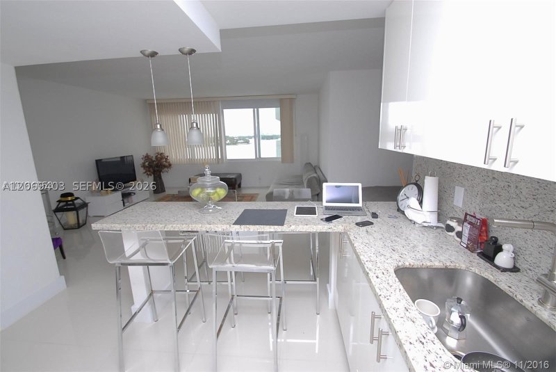 Condo for sale at Mirador North Tower 1101