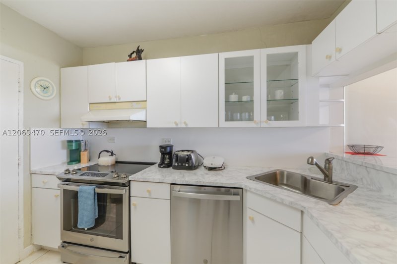 Property photo # 2