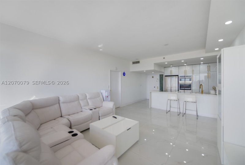 Condo for sale at Grandview Palace PH103
