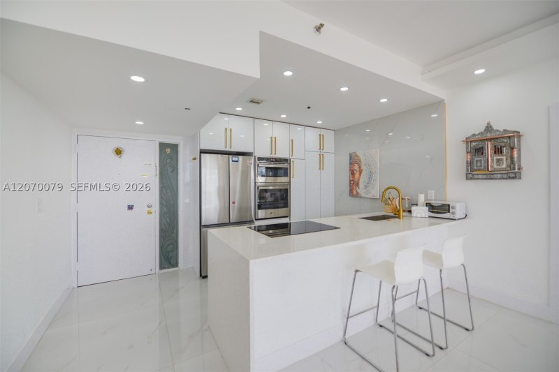 Condo for sale at Grandview Palace PH103