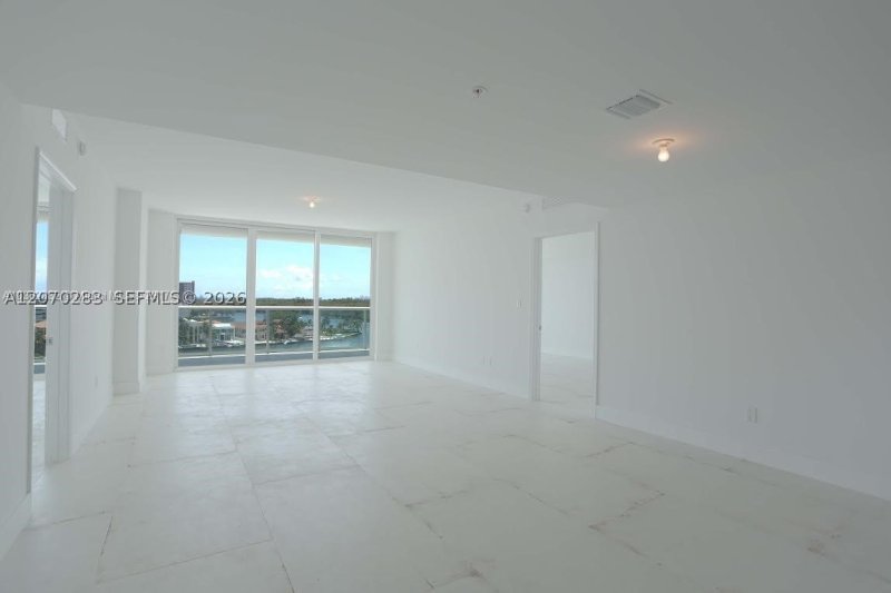 Property photo # 10