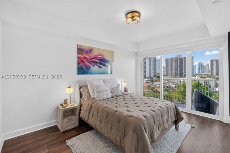 Comprar apartamento en Turnberry Village South 805