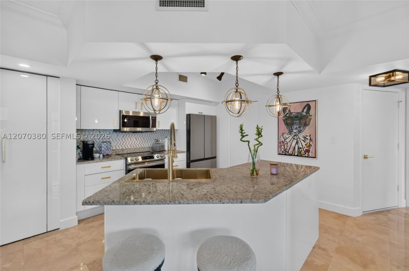 Comprar apartamento en Turnberry Village South 805