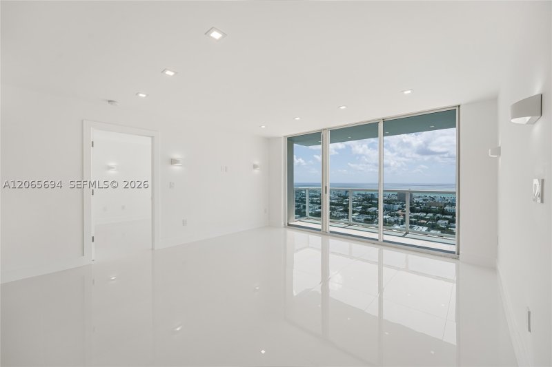 Alquiler de apartamento en Floridian 3008