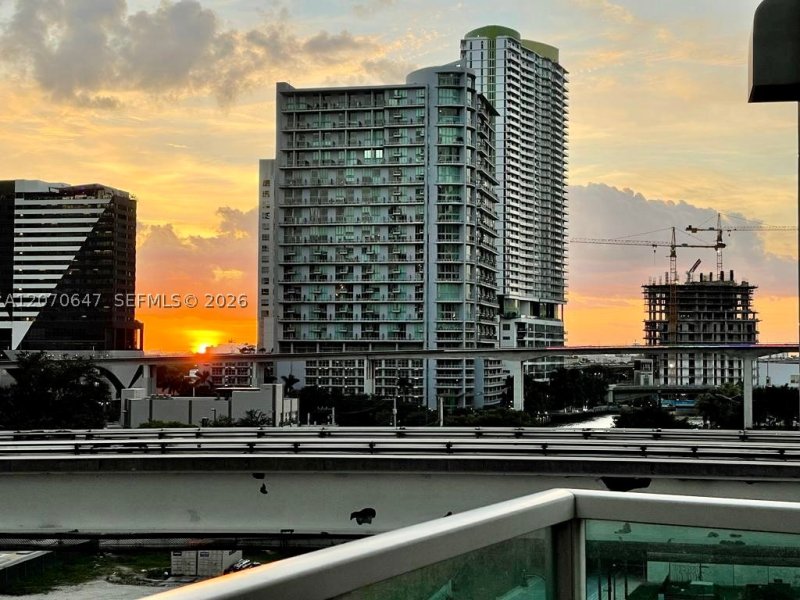 Aluguel de apartamento no Brickell on the River South 516