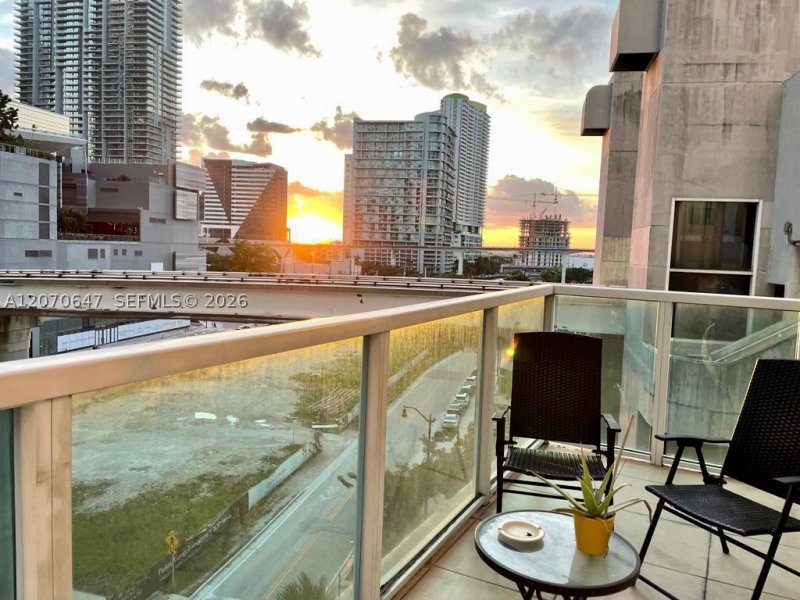Brickell on the River South Apt #516