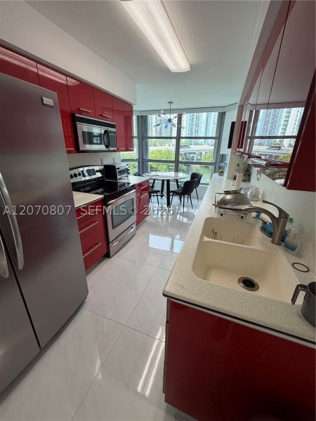 Comprar apartamento no Mystic Pointe 400 405