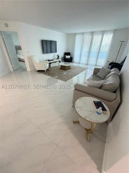 Comprar apartamento no Mystic Pointe 400 405