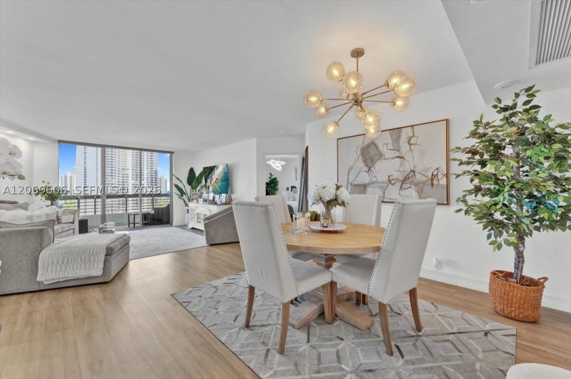 Comprar apartamento no Mystic Pointe 400 2107