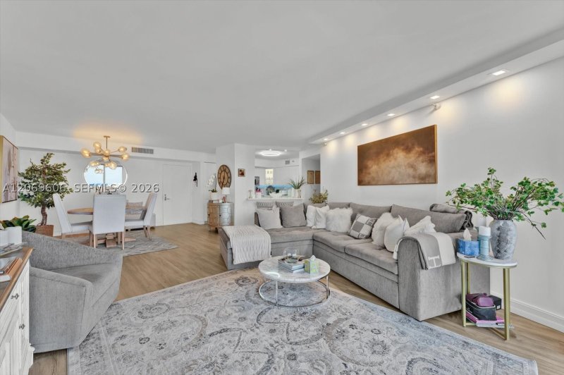 Comprar apartamento no Mystic Pointe 400 2107