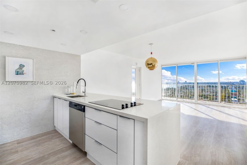 Alquiler de apartamento en Grandview Palace 2203