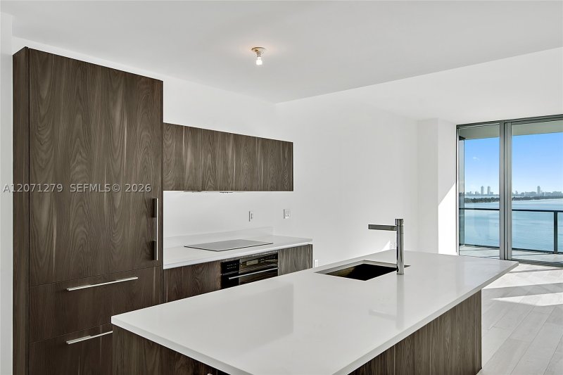 Condo for sale at Gran Paraiso 904