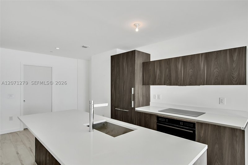 Condo for sale at Gran Paraiso 904