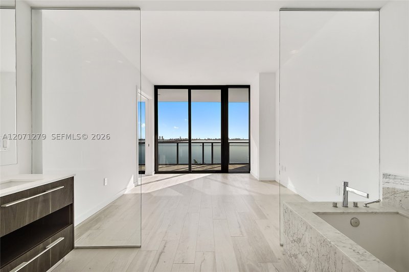 Condo for sale at Gran Paraiso 904