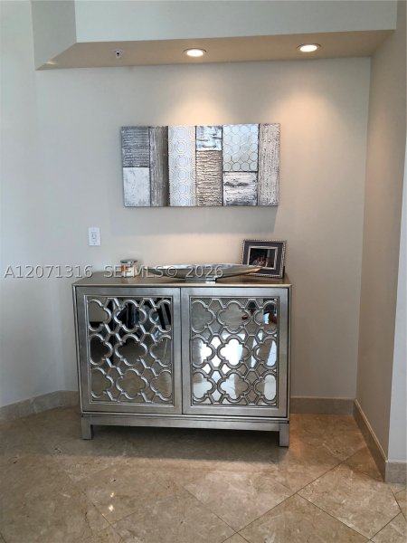 Alquiler de apartamento en Courts Brickell Key 701