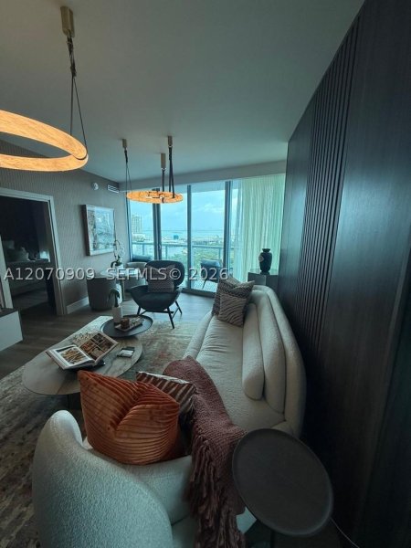 Comprar apartamento no Marina Blue 1509